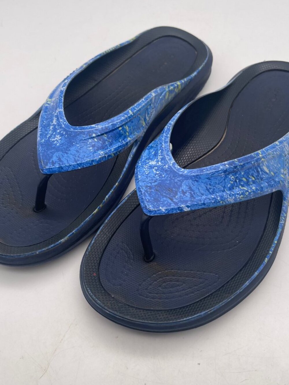 Crocs Men's Size 8 Flip Flops Sandals Blue Iconic Comfort Thong